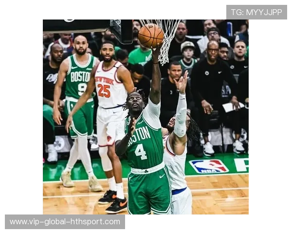 NBA凯尔特人反击三人推进强势终结