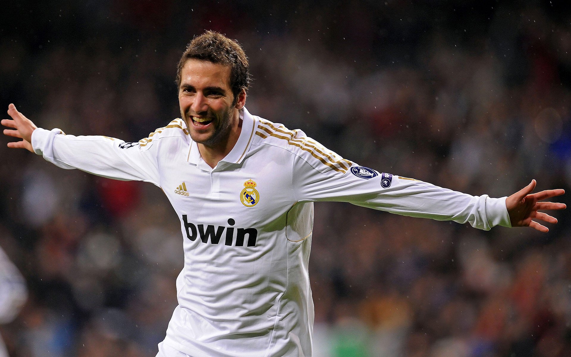 布朗:“我可以没耐克,但不能没话说!”——用语言的力量点亮每一次出场