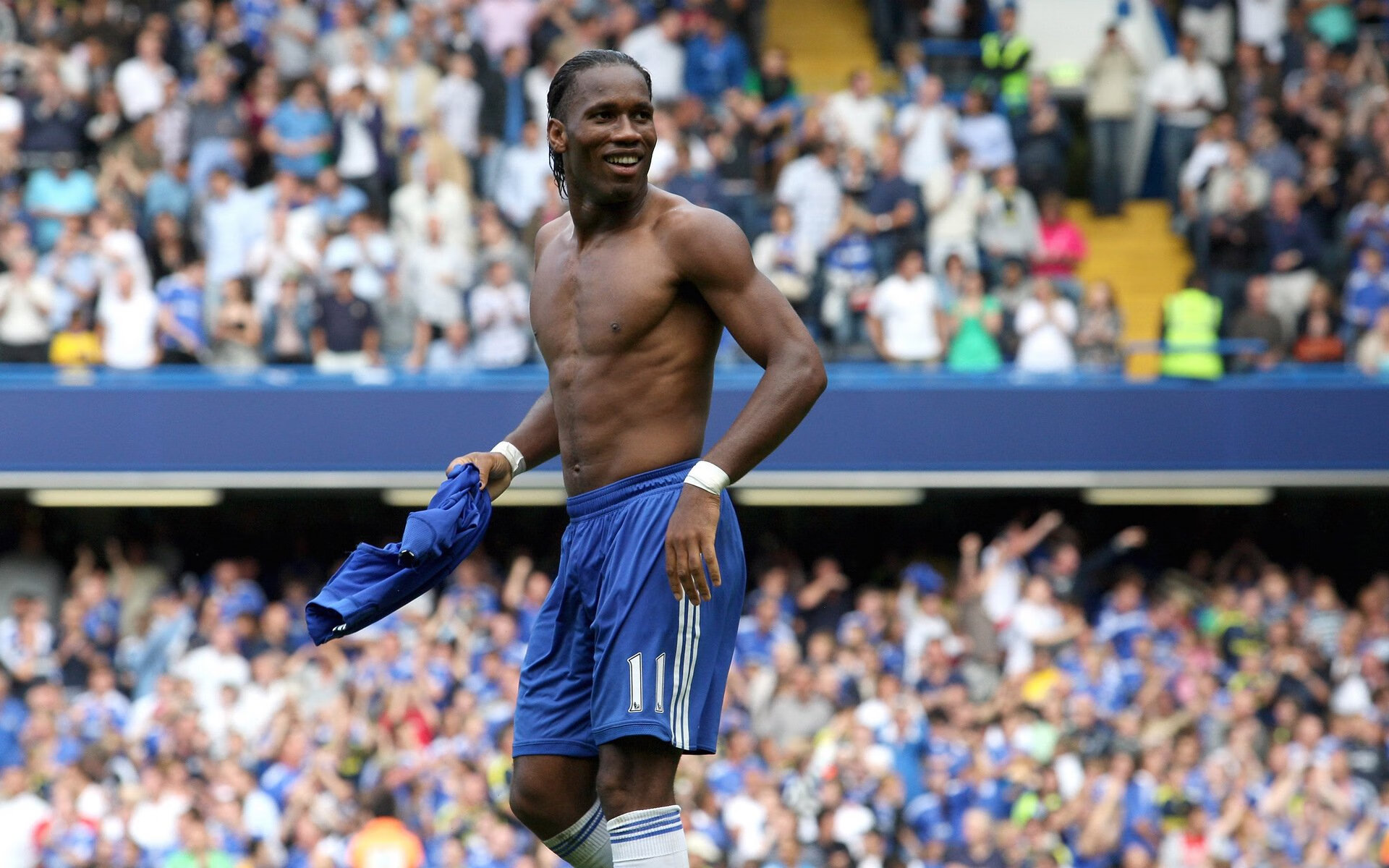 李月汝晒照引发网友支持:乐观态度值得点赞,李月汝个人简介